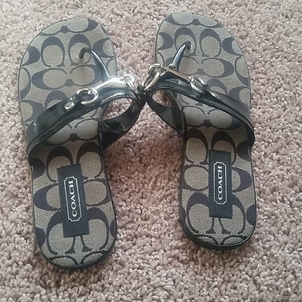 Flip flop sandals